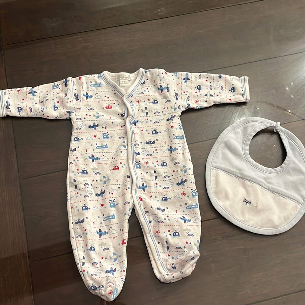 Kissy Kissy 0-3 boys footie and bib, airplanes